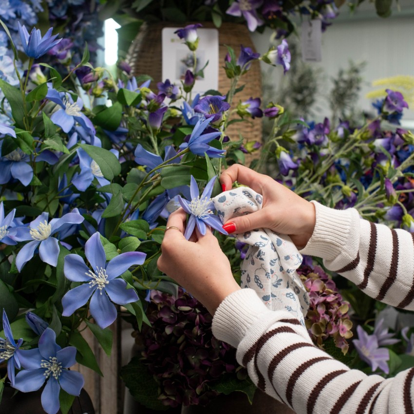 how to clean artificial flowers
